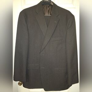 Haggar pin‎ stripe suit